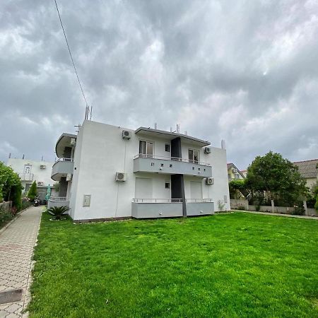 Md Apartments Улцинь Екстер'єр фото