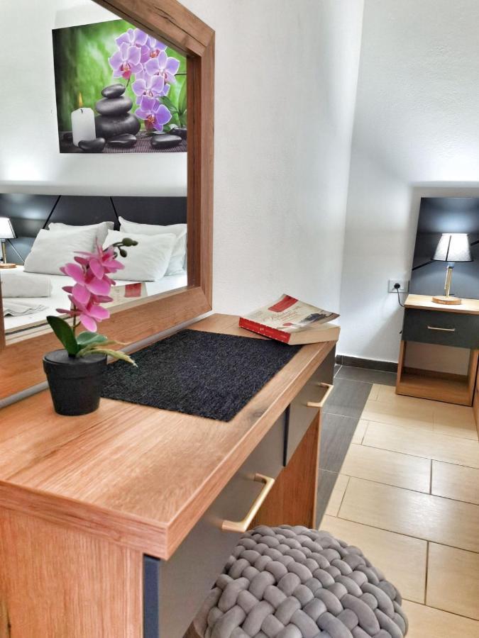 Md Apartments Улцинь Екстер'єр фото