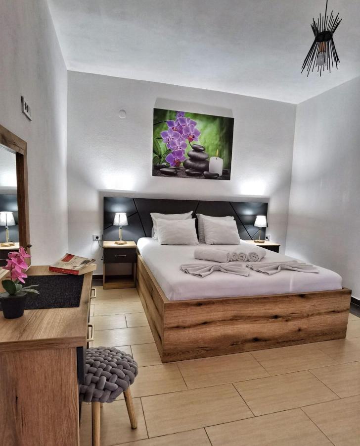 Md Apartments Улцинь Екстер'єр фото