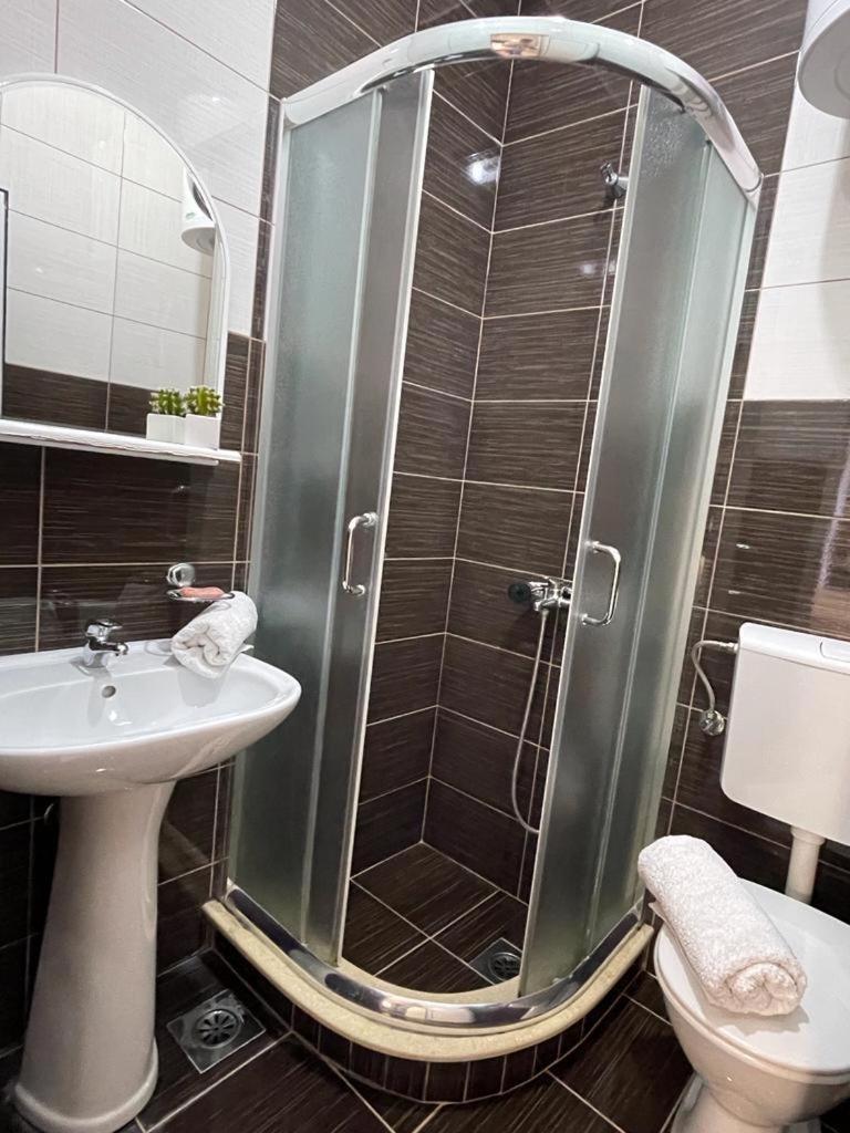 Md Apartments Улцинь Екстер'єр фото