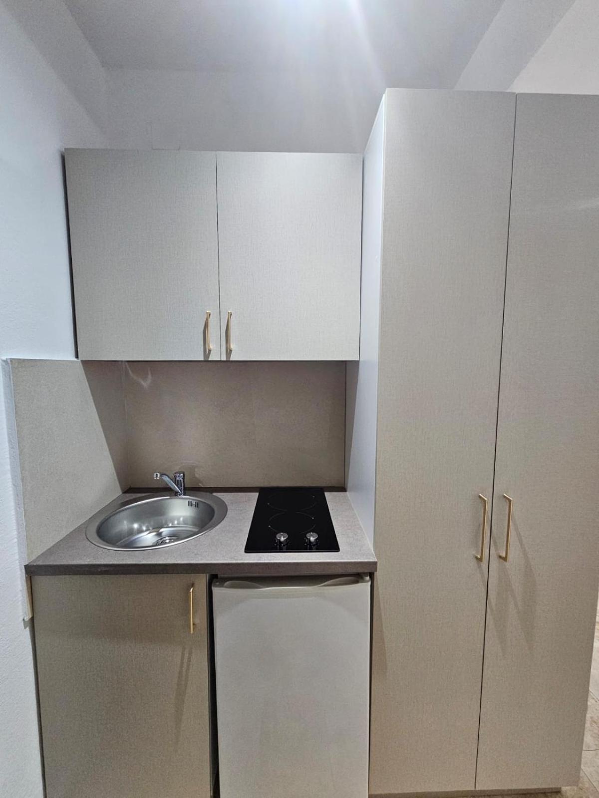Md Apartments Улцинь Екстер'єр фото