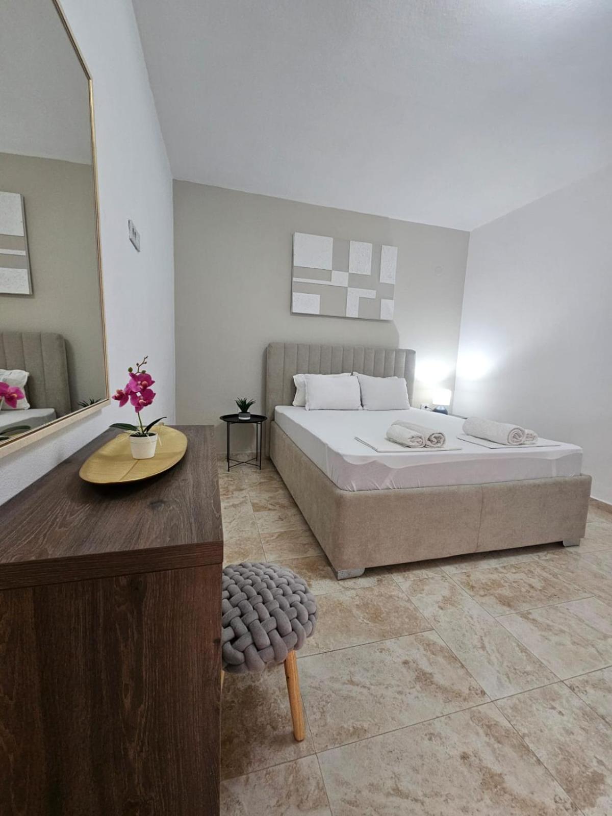 Md Apartments Улцинь Екстер'єр фото