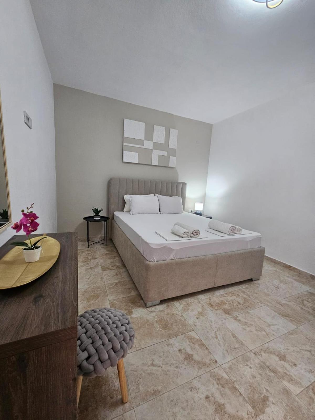 Md Apartments Улцинь Екстер'єр фото