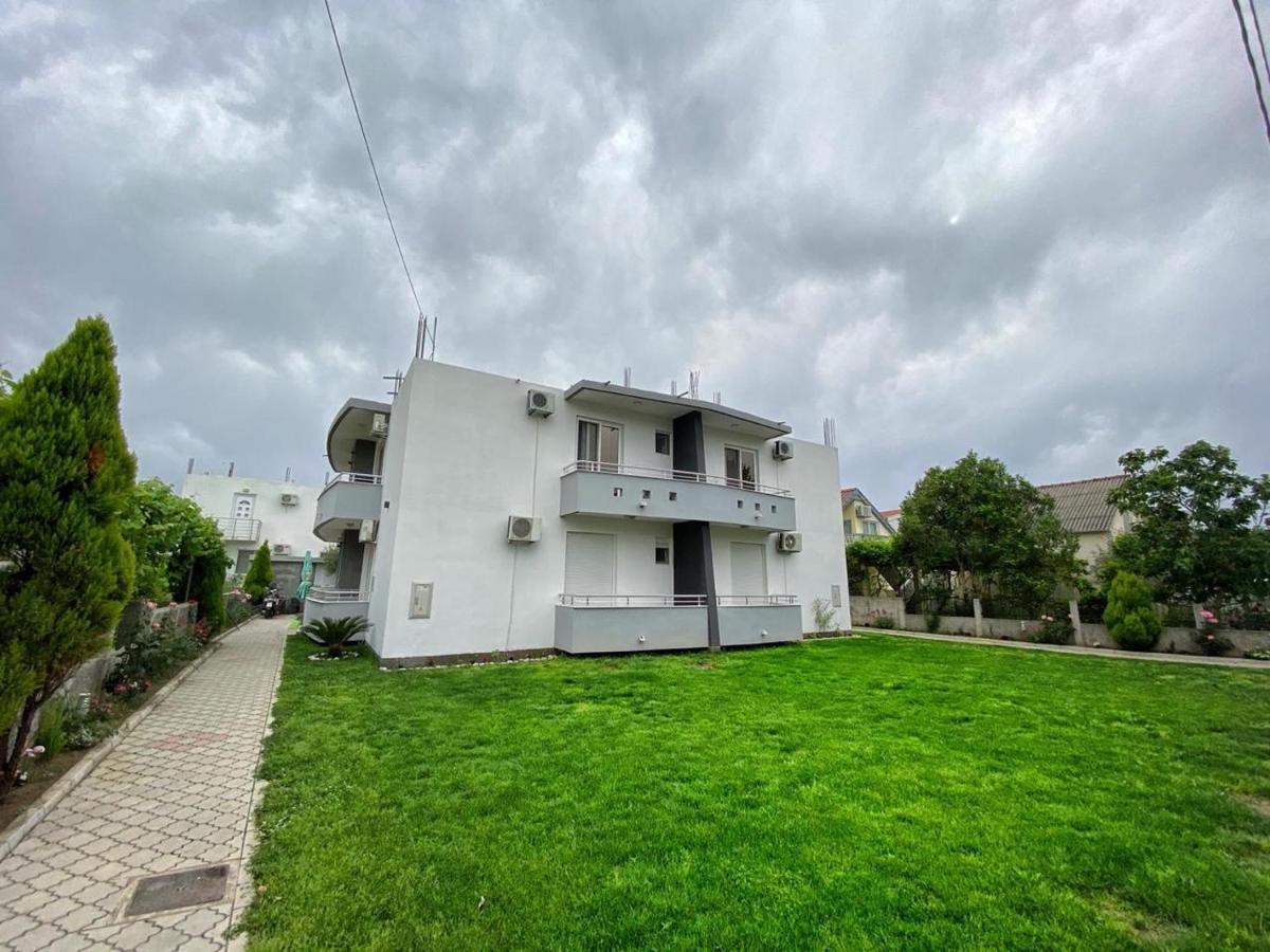 Md Apartments Улцинь Екстер'єр фото